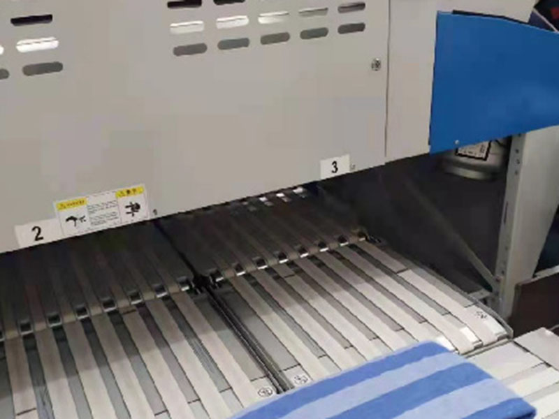 柳州巾类折叠机-01